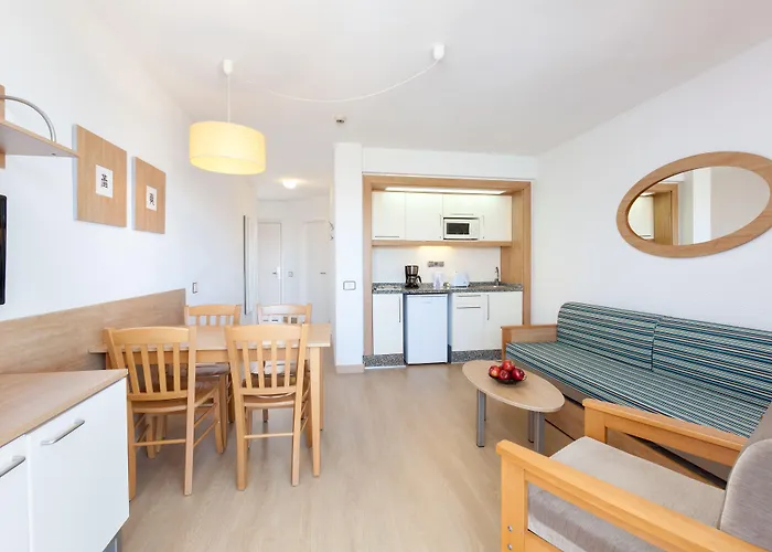 Aguamar Apartamentos, Cristianos Downtown Lägenhetshotell