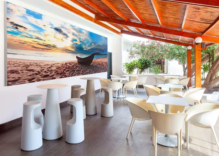 Aguamar Apartamentos, Cristianos Downtown לוס כריסטיאנוס