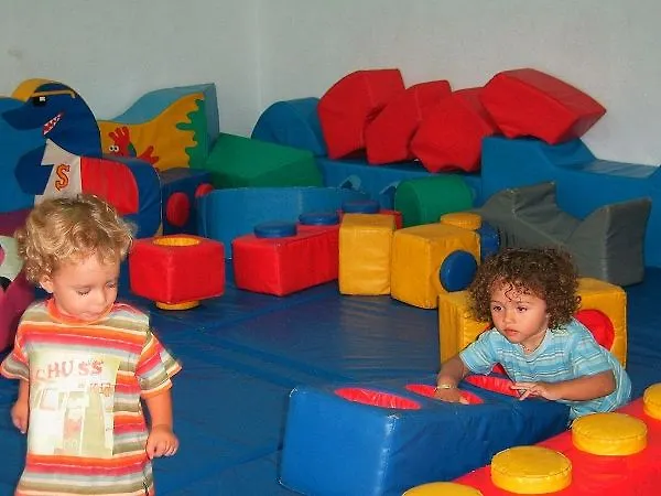 Aguamar Apartamentos, Cristianos Downtown מלון דירות