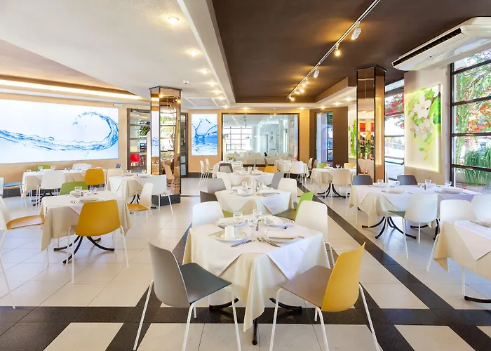 Aguamar Apartamentos, Cristianos Downtown Ξενοδοχείο με διαμερίσματα 3*