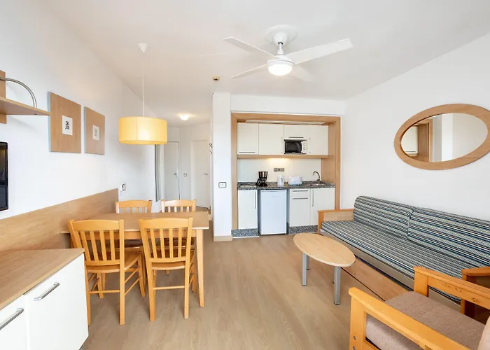 Ξενοδοχείο με διαμερίσματα Aguamar Apartamentos, Cristianos Downtown Los Cristianos (Tenerife)